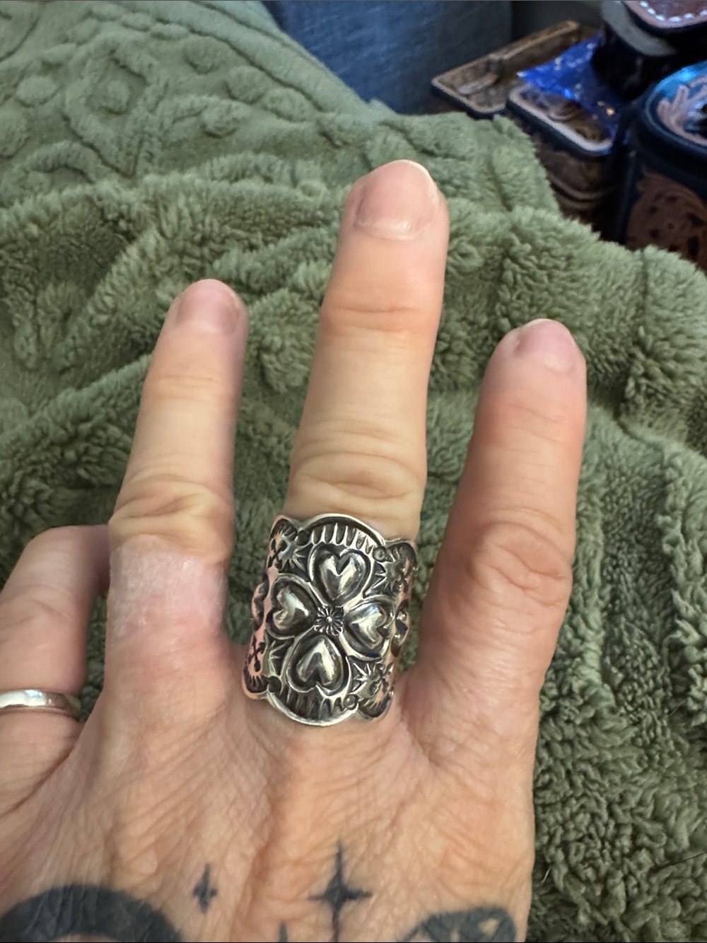 Native made and signed 925 cigar ring
